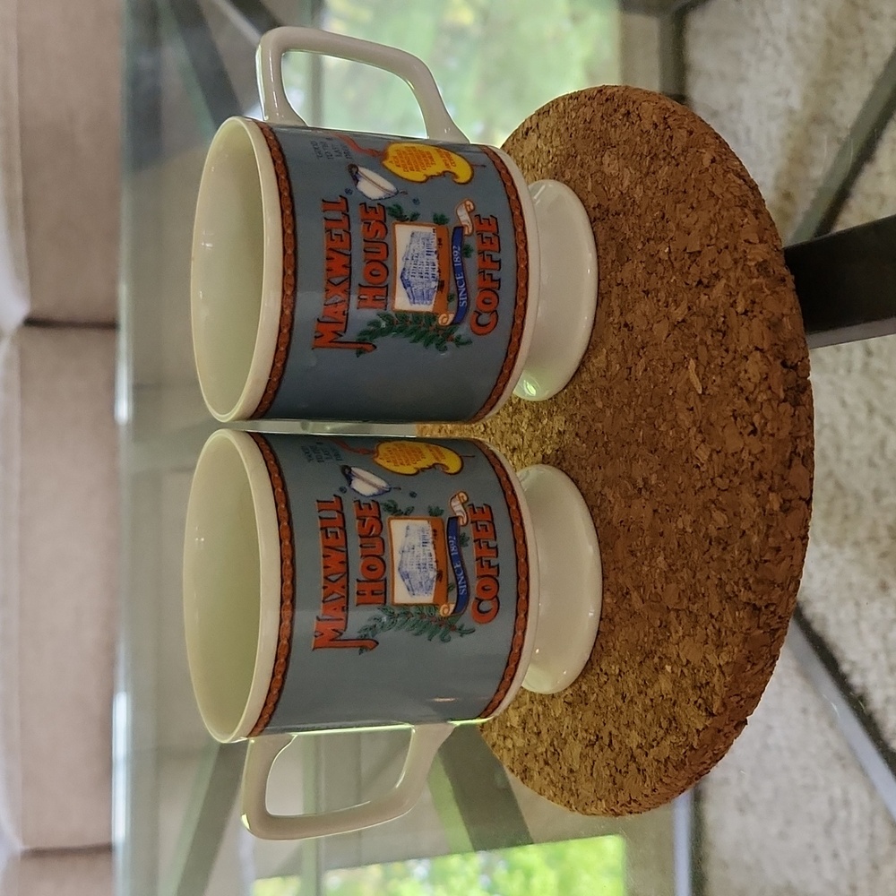 Set of 2 Vintage Maxwell House  6 oz Coffee  Cups